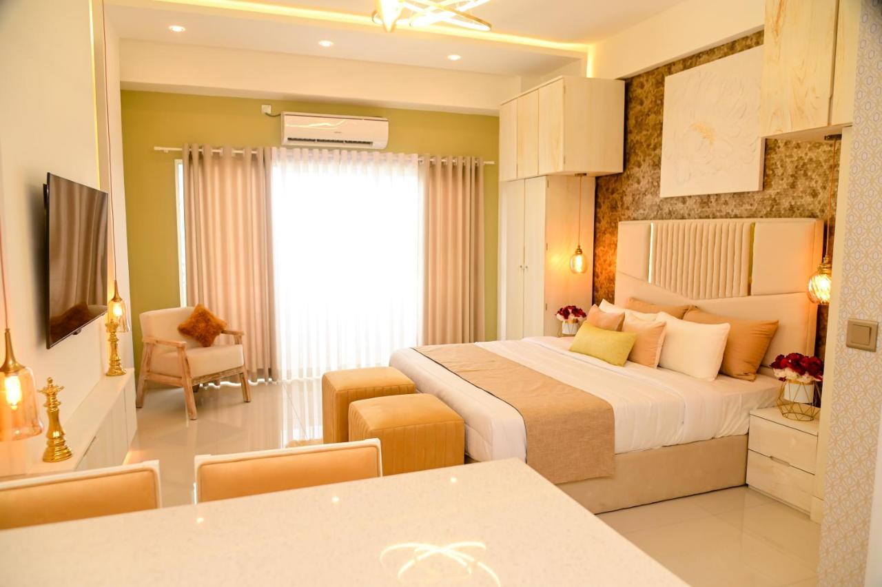 Ocean Breeze - Udaya Luxury Apartments Negombo Eksteriør billede